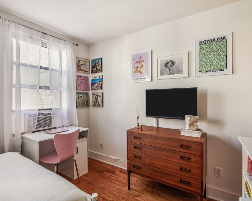 230 Square Foot NYC Rental Studio Apartment Apartment Therapy